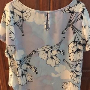 Floral top